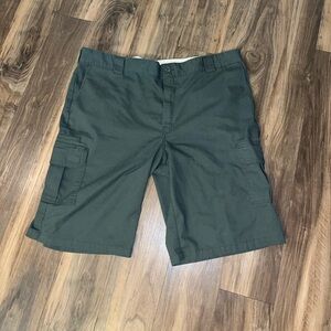 Dickies Green-Grey Relaxed Fit Cargo Shorts (Large)